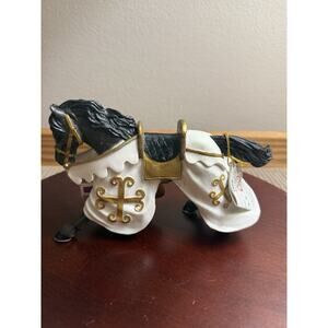 Papo Knights Black Horse‎ 2013 White Armor With Gold Cross